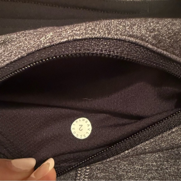 Lululemon Align 28” Grey and Black Athletic Active Leggings Sz 2 - Picture 7 of 7